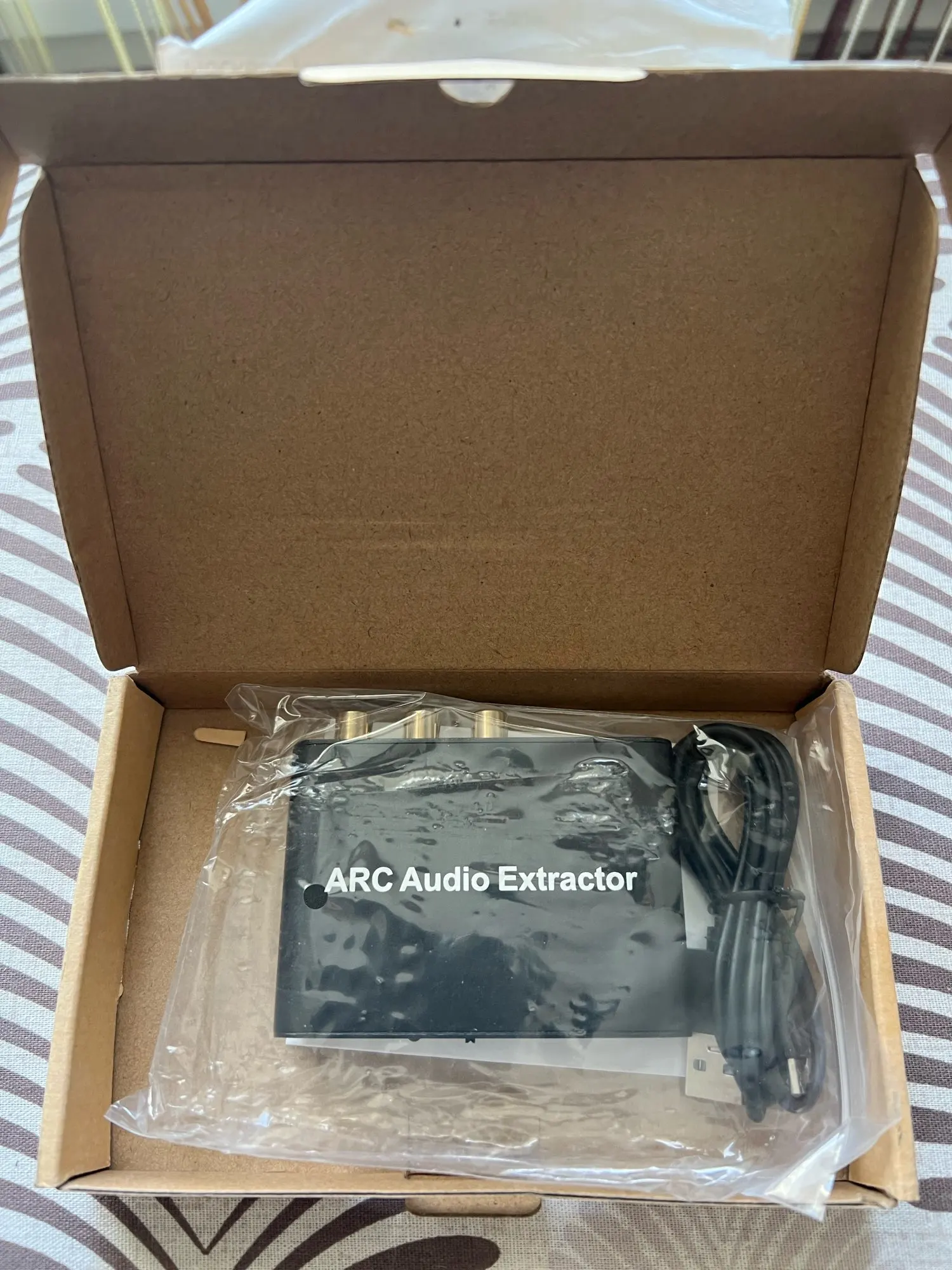 Отзыв о товаре 192 кГц HDMI-совместимый экстрактор аудио ARC HDMI-совместимый ARC To Toslink + коаксиальный + L/R конвертер аудио возвратный канал от пользователя A***w