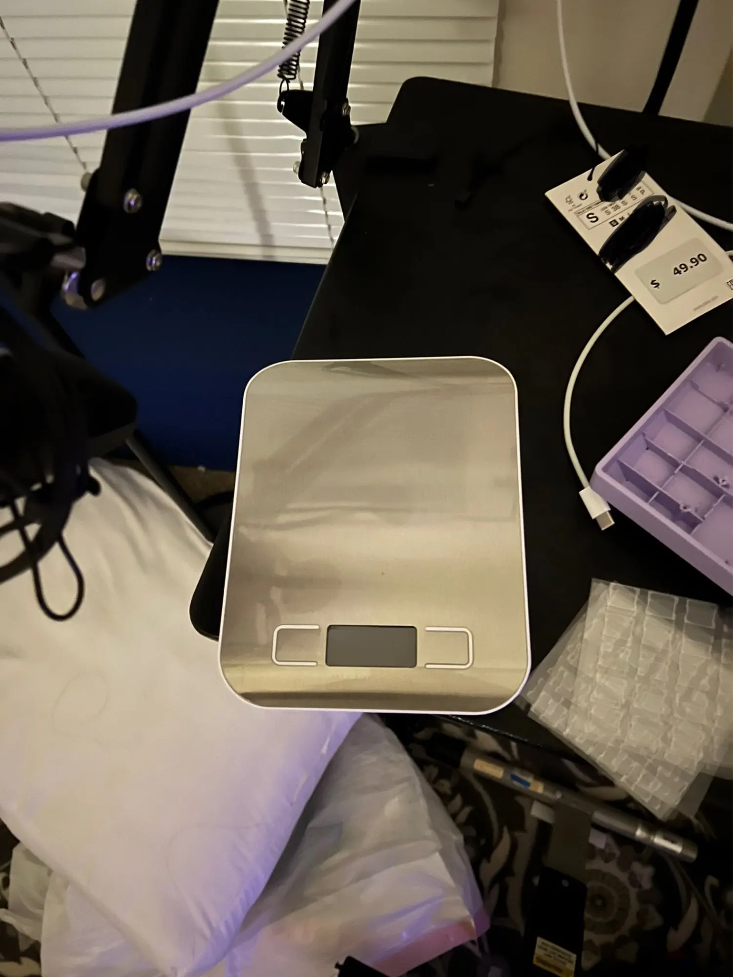 Precision Pal: Rechargeable Stainless Steel Kitchen Scale for Accurate Weighing - Perfect for Baking and Beyond photo review