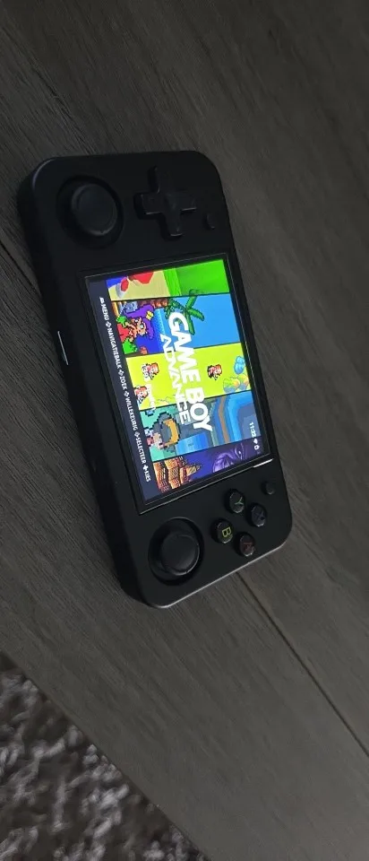 ANBERNIC RG35XX H photo review