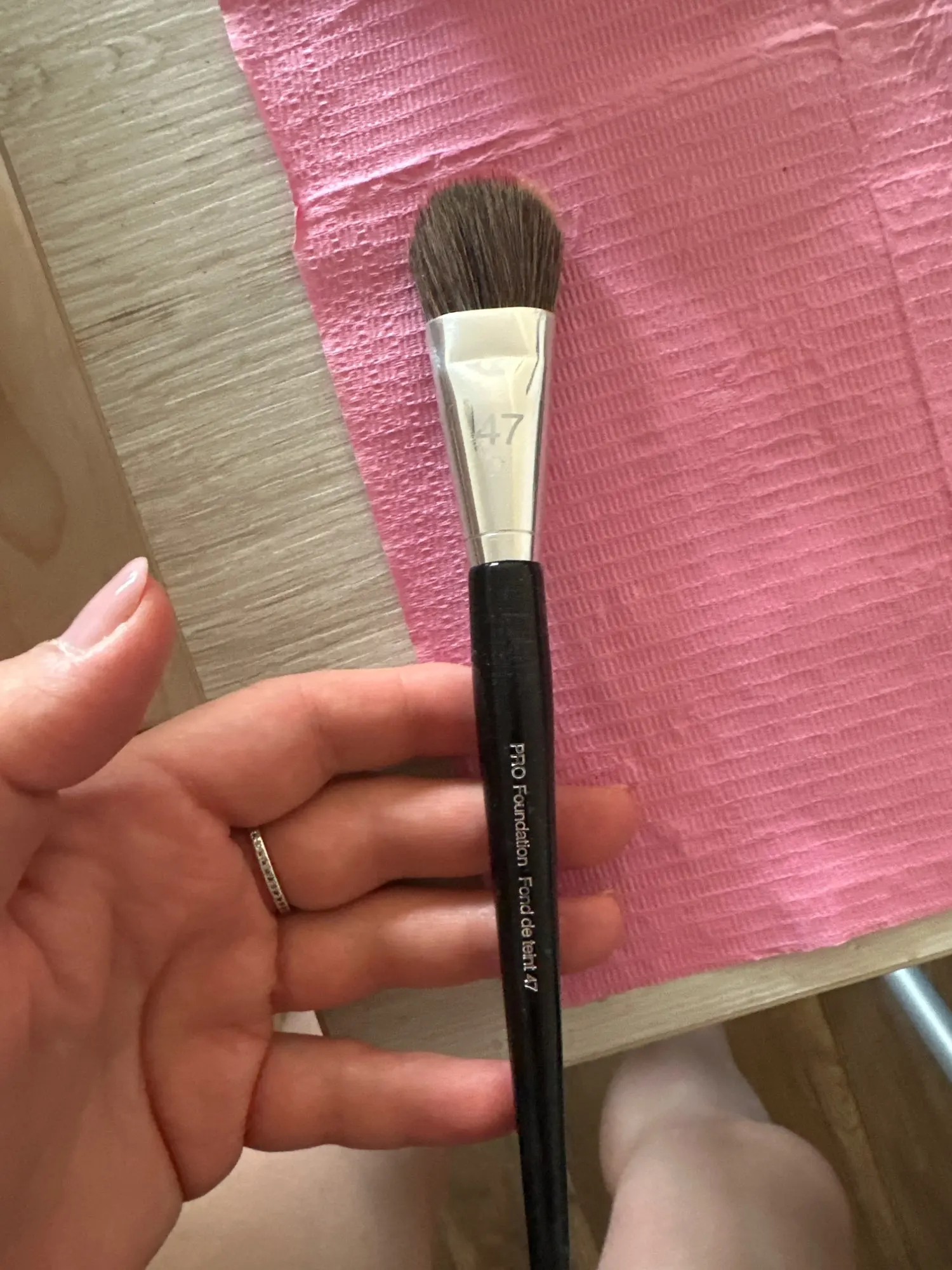 Professional Foundation Brush 47 Broom Head Liquid Foundation Shadow Repairing Brushes photo review