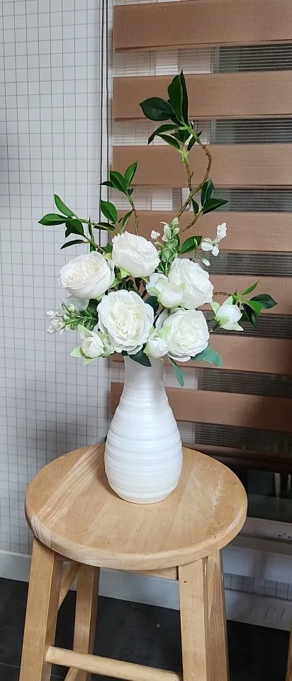 Contemporary Nordic Plastic Vase for Fresh Flowers & Home photo review