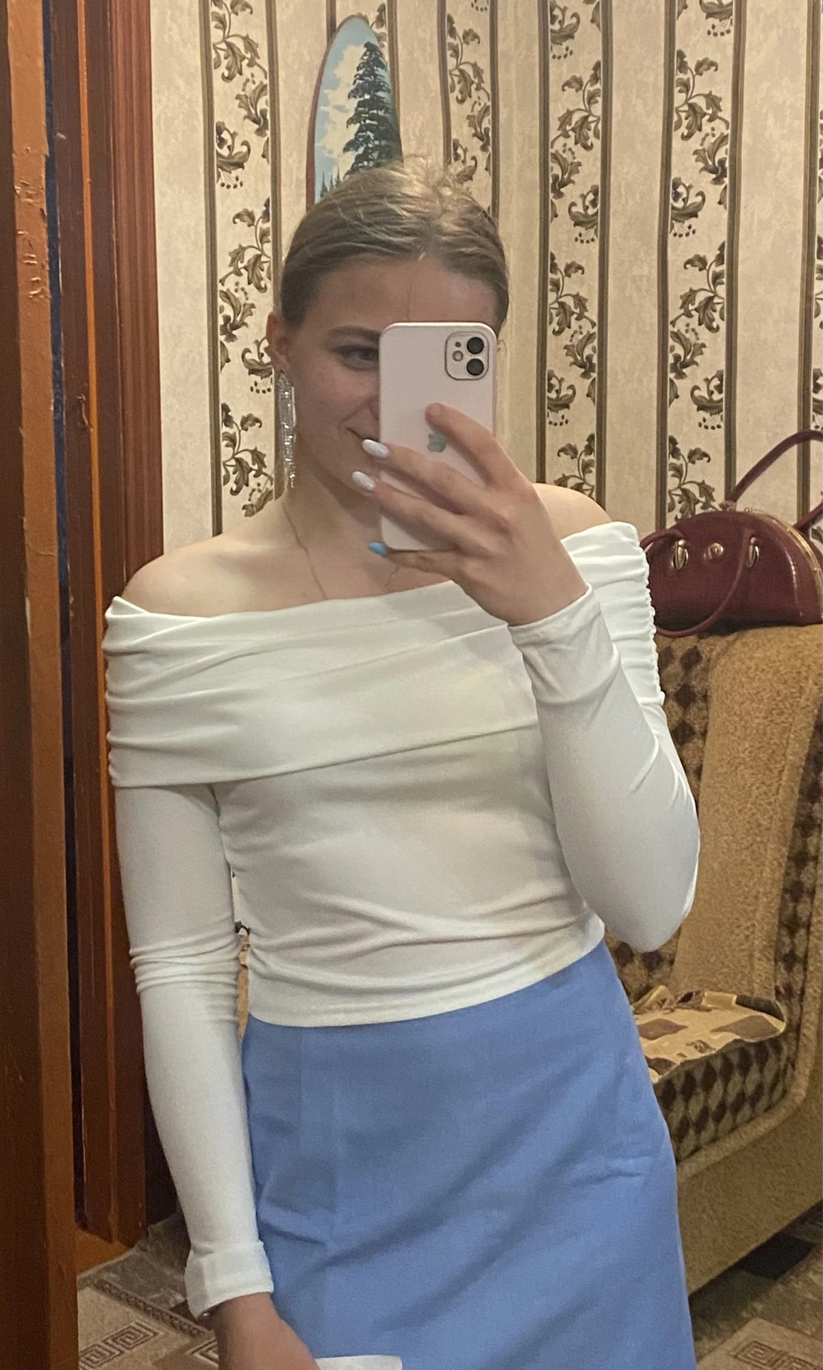 Chic White Long Sleeve, customer photo