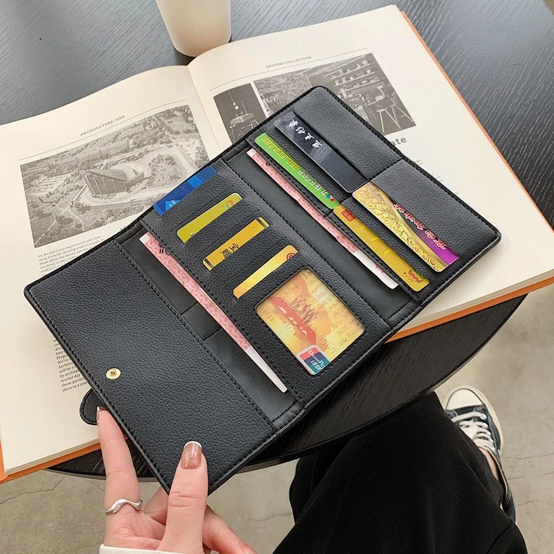 Рисунок 3 - CELINE small wallet женский короткий