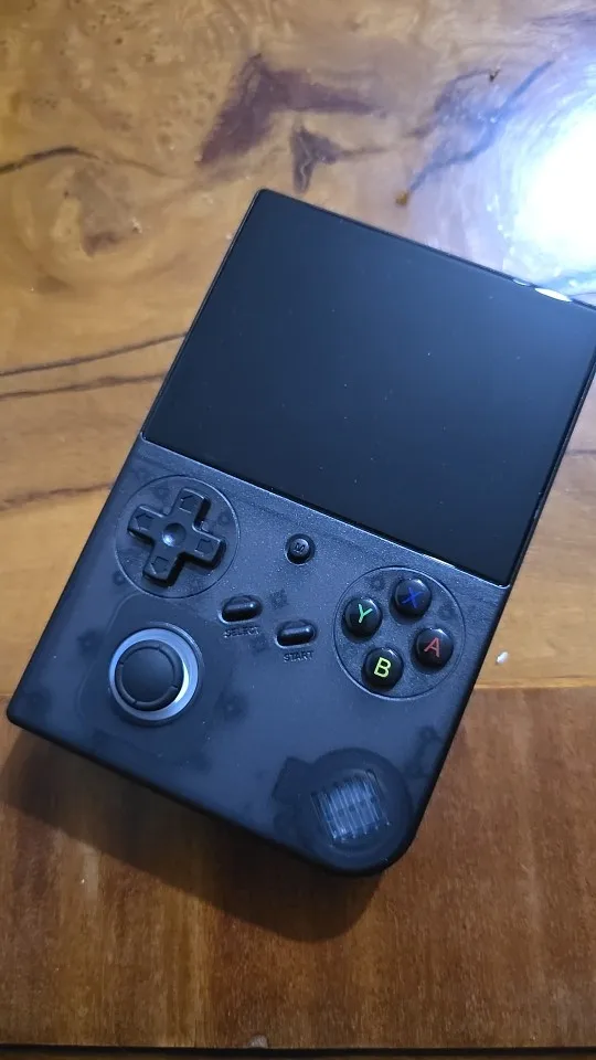 ANBERNIC RG40XX V photo review