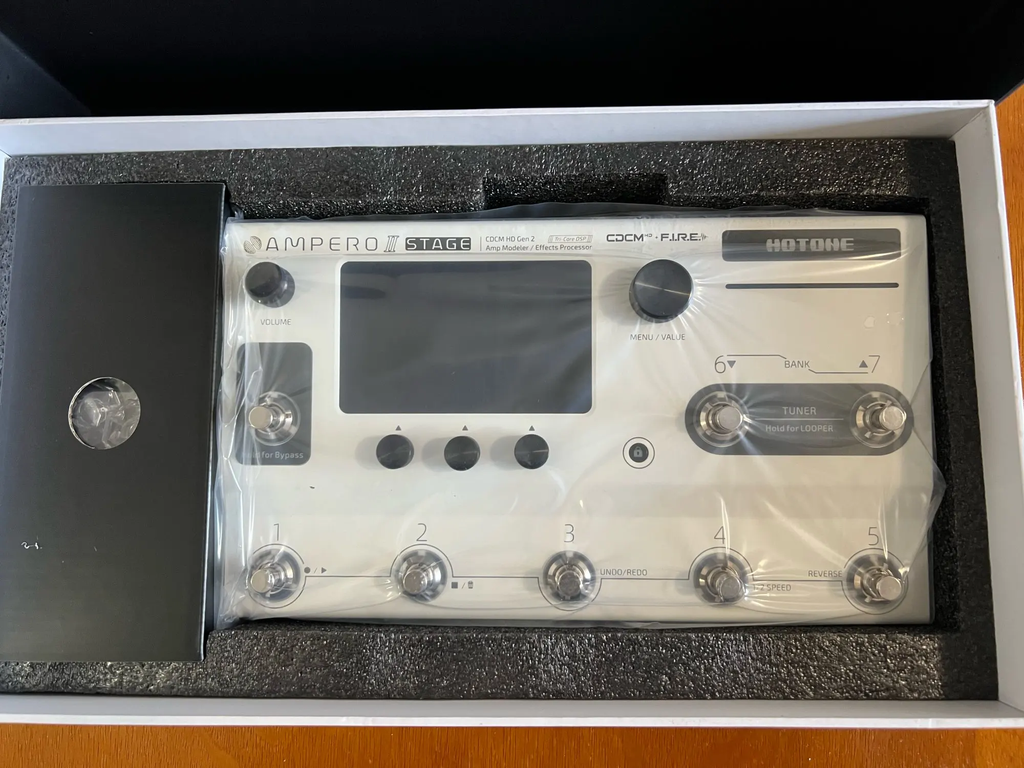 HOTONE Ampero II Stage Touch Screen Guitar Bass Amp Modelagem