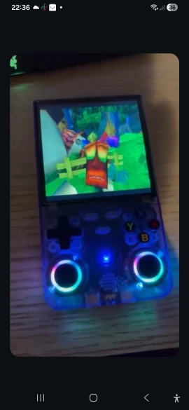 R36 ULTRA photo review