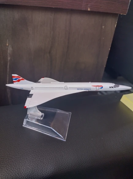 Scale 1:400 Metal Airplane Replica 15cm KLM Dutch France UK Europe Airline Aircraft Diecast Model Aviation Collectible Miniature photo review