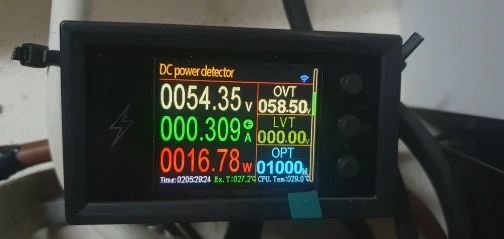Car & solar battery wifi monitor 0-420V live data history Tuya app photo review