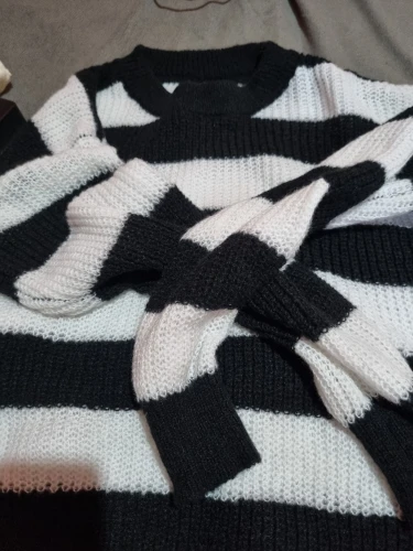 Y2K Cropped Sweater, customer photo