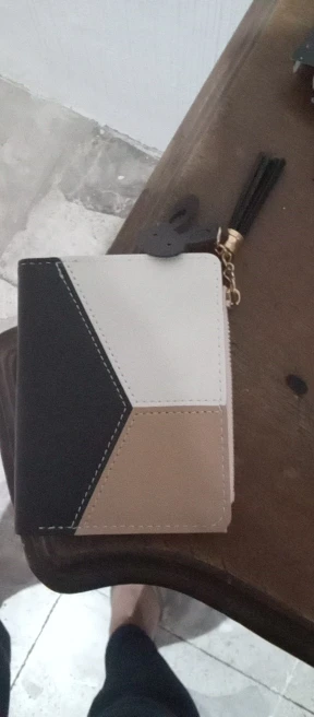 Women's PU Leather Wallet photo review