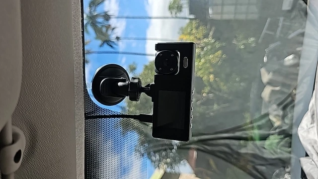 Dash Cam 3 Angles - 1080P - HD - MicroSD 32G