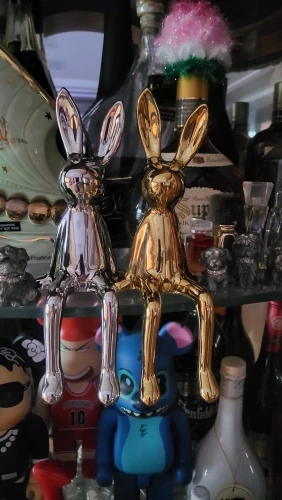 1PCS Ceramic Long-Eared Sitting Rabbit Room Ornaments Statue Luxury Home Decoration Accessories High-End Home Art Aesthetics photo review