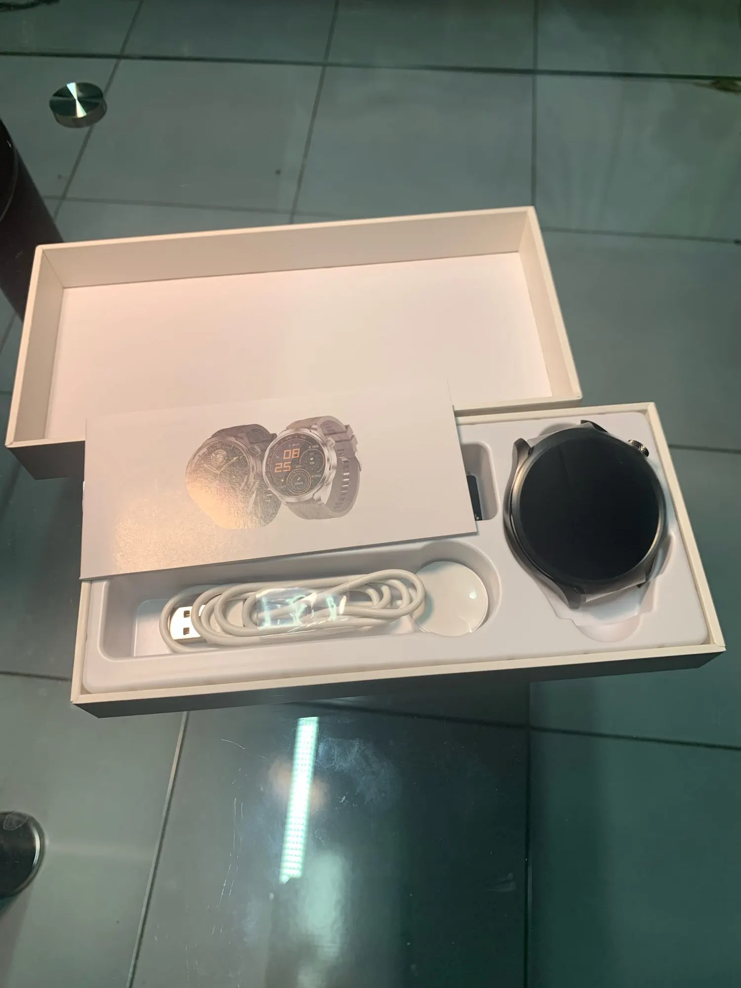 TrailMaster Pro GPS Smartwatch – Dein perfekter Begleiter für Abenteuer und Fitness photo review