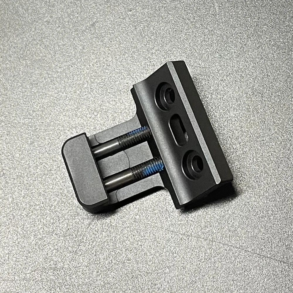 Description Picture 4 of itemOffset Mount VG 6 Adaptive 20mm Picatinny Rail Mount 45 Dgree Side Rail Angle 11mm for SF Scout Lights Hunting Accessories