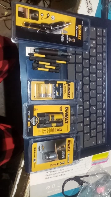 DEWALT Tool Accessories Combination Series Philips Slotted PH2 89MM 57MM 50MM Silver/Yellow Magnetic Ring Sleeve Extension Rod photo review