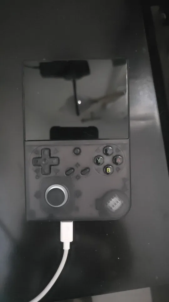 ANBERNIC RG40XX V photo review