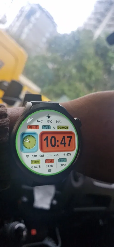 TrailMaster Pro GPS Smartwatch – Dein perfekter Begleiter für Abenteuer und Fitness photo review