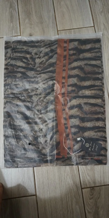 Thin Transparent Travel Beach Sunscreen Scarf for Women Bikini Large Shawl Sarong Wrap Brazilian Swimsuit Cover-ups 125x180cm photo review