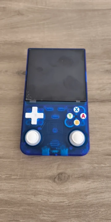 Nueva consola de juegos portátil ultra retro R36, sistema Linux de código abierto de 4,0 pulgadas, reproductor de vídeo portátil de 128GB, consola de juegos portátil photo review