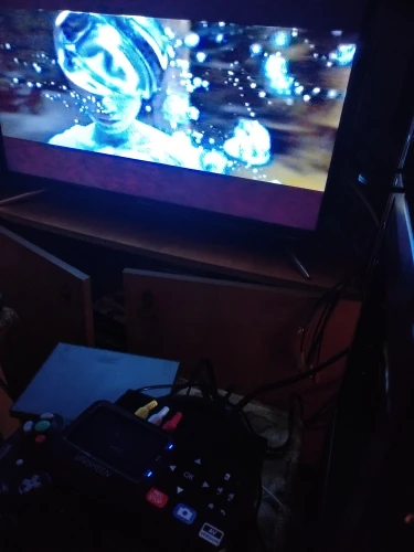 UNISHEEN UR230A Analog CVBS RCA SVideo Camera USB Tape VCR VHS Capture Card Box MP3 Video Recoder photo review