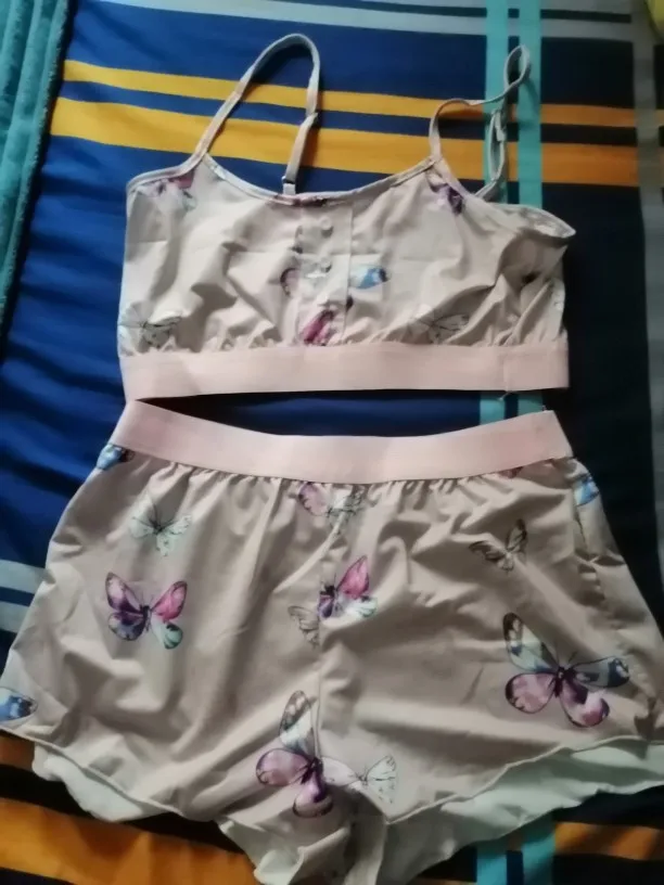 Chic Butterfly Print Pajama Set for Women - Cozy Nightwear photo review