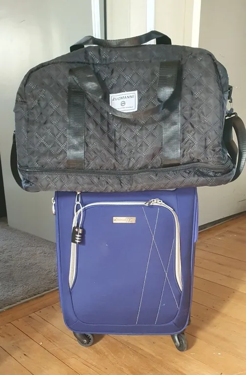 Sac de Voyage Léger Pliable 40L – Fourre-Tout de Sport et Week-End avec Bandoulière Réglable – Sac de Nuit Cabine Homme/Femme photo review