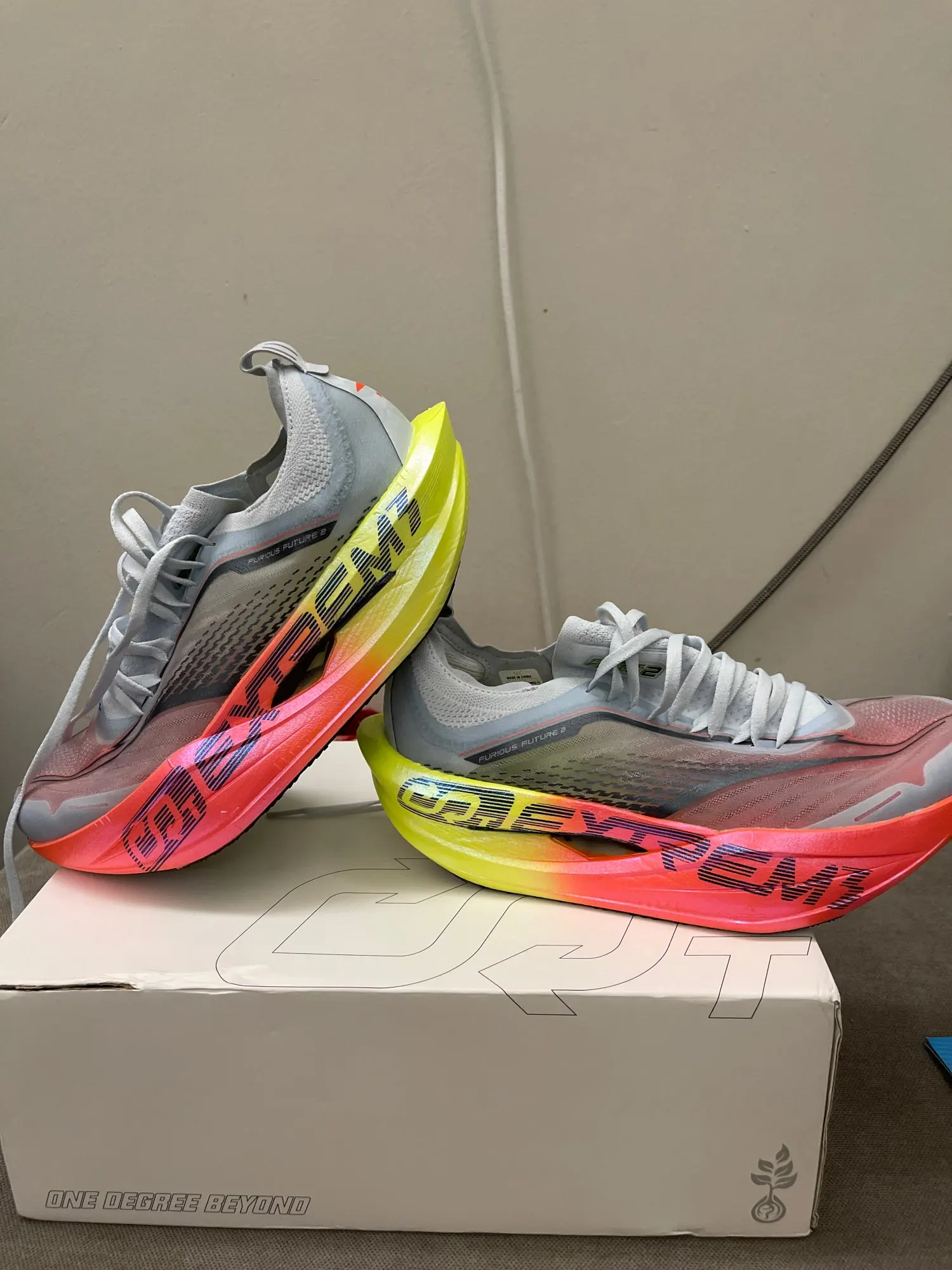 361 Degrees Furious Future 2.0 Running Shoes Marathon Plate Racing