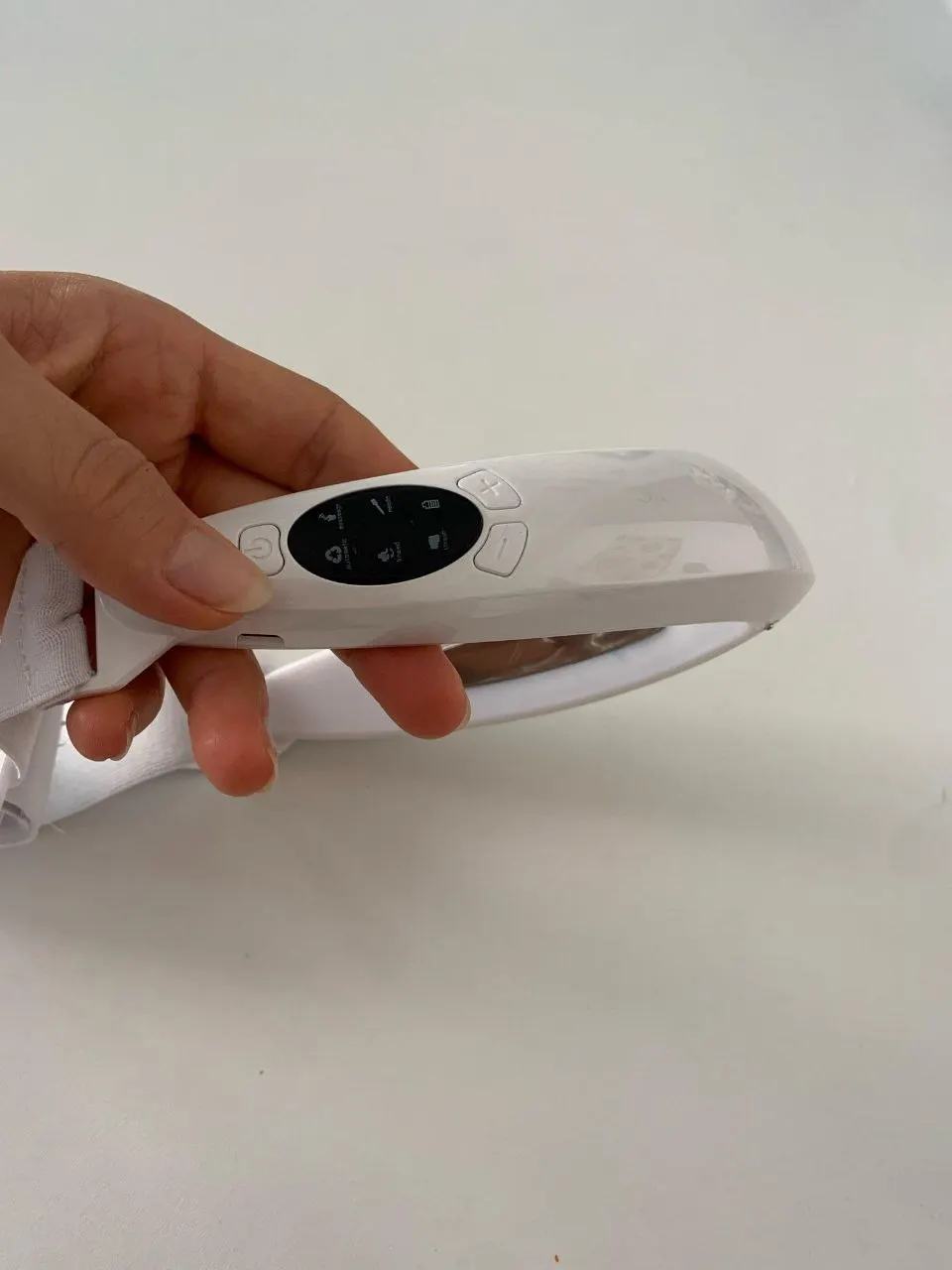 Jowls Buddy Microcurrent Facial Toning & SkinTightening Device Ceelic