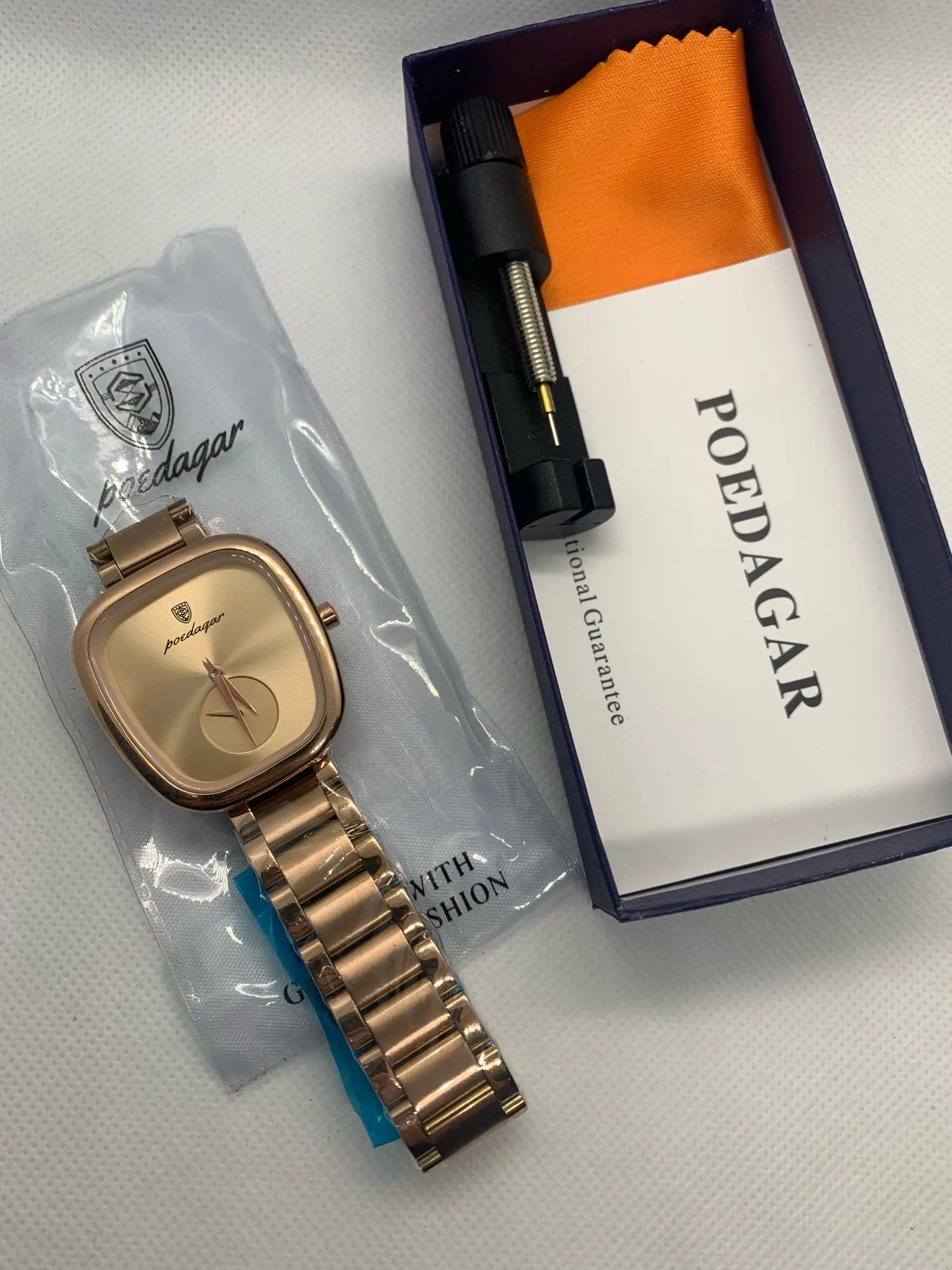 POEDAGAR Luxury Watch for Woman photo review