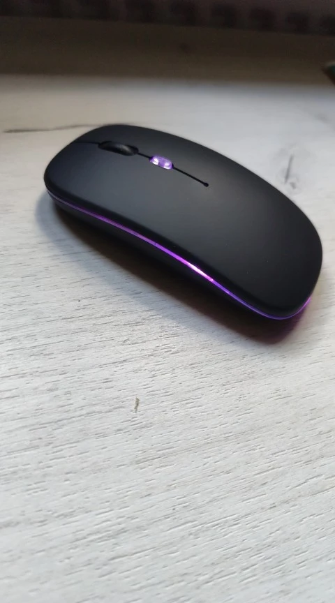 Wireless Bluetooth 2.4GHz RGB Mouse Rechargeable Silent photo review