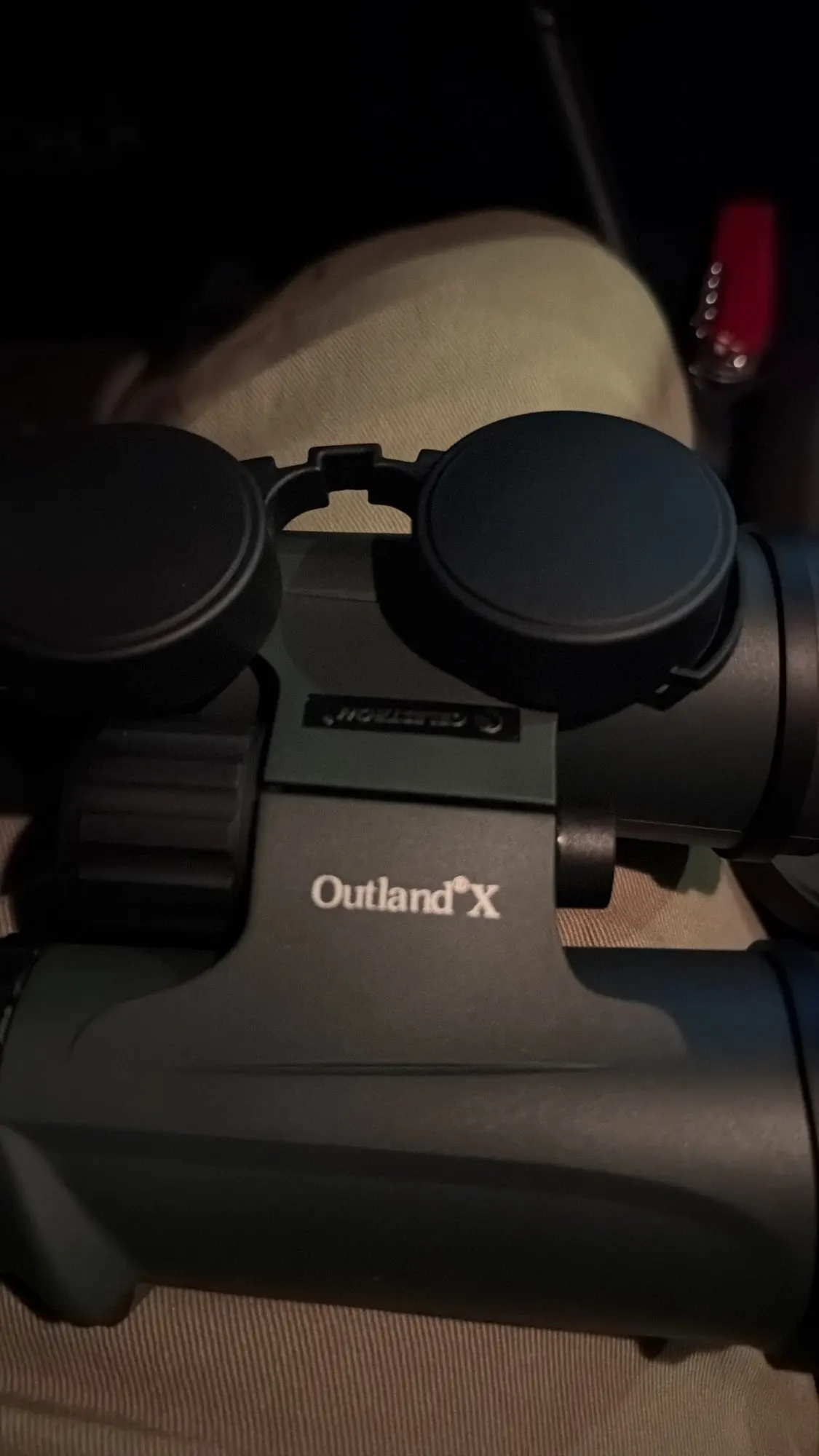 Jumelles Celestron Outland X 8x42 - Étanches et Anti-Buée