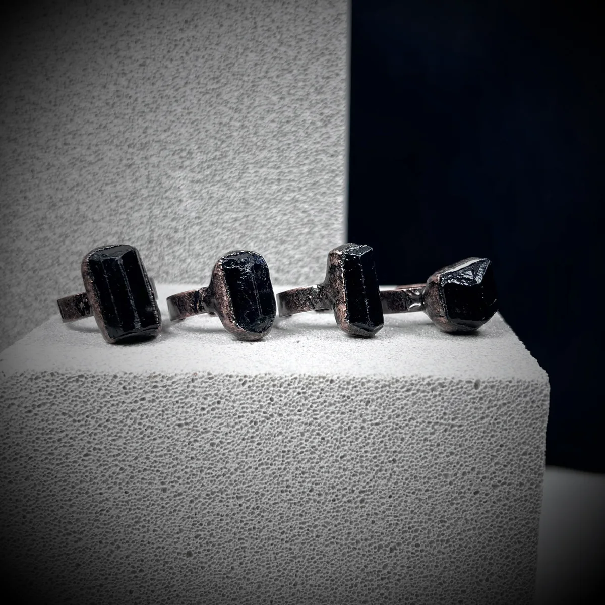 1pcs Price Antique Bronze Plating Natural Black Tourmaline Raw Rough Stone Open Ring Geniune Stone Jewelry 4