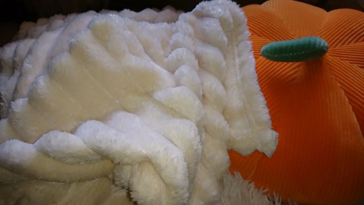 VelvetComfort – Kuschelige Luxusdecke für stilvolle Wärme photo review