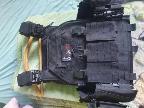 Lasergeschnittener MOLLE Plate Carrier photo review
