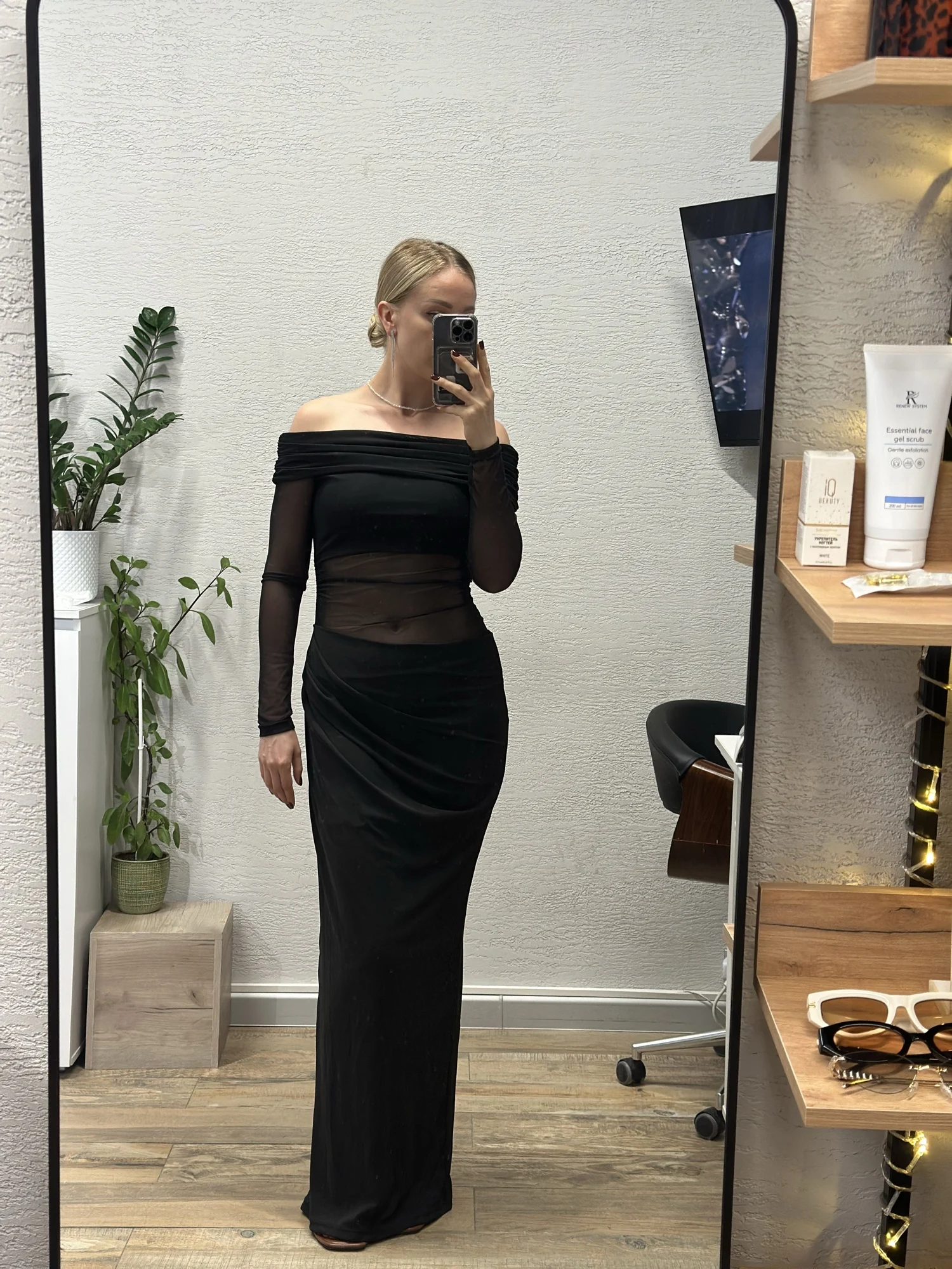 Elegant Off-Shoulder Sheath Maxi Dress for Summer Parties photo review