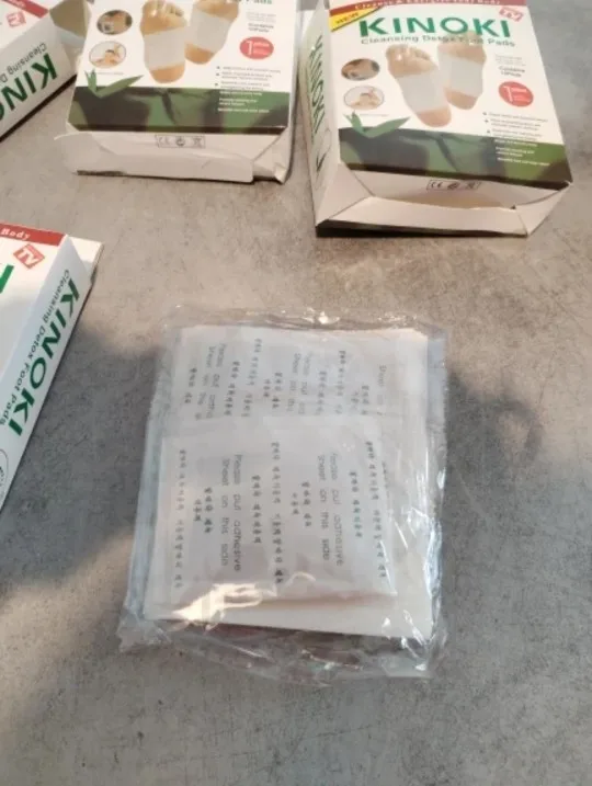 Kinoki Kräuter Detox Pads – Natürlich gesunde Füße für besseren Schlaf! photo review