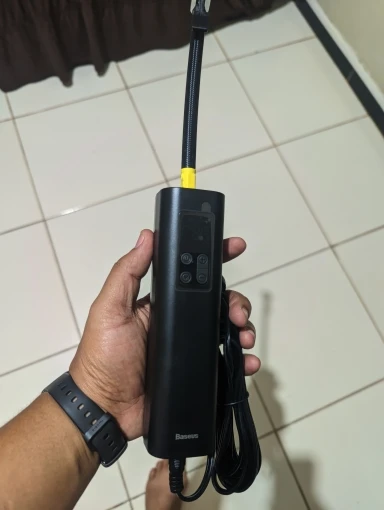 TeslaHubs™ Portable Air Pump customer photo