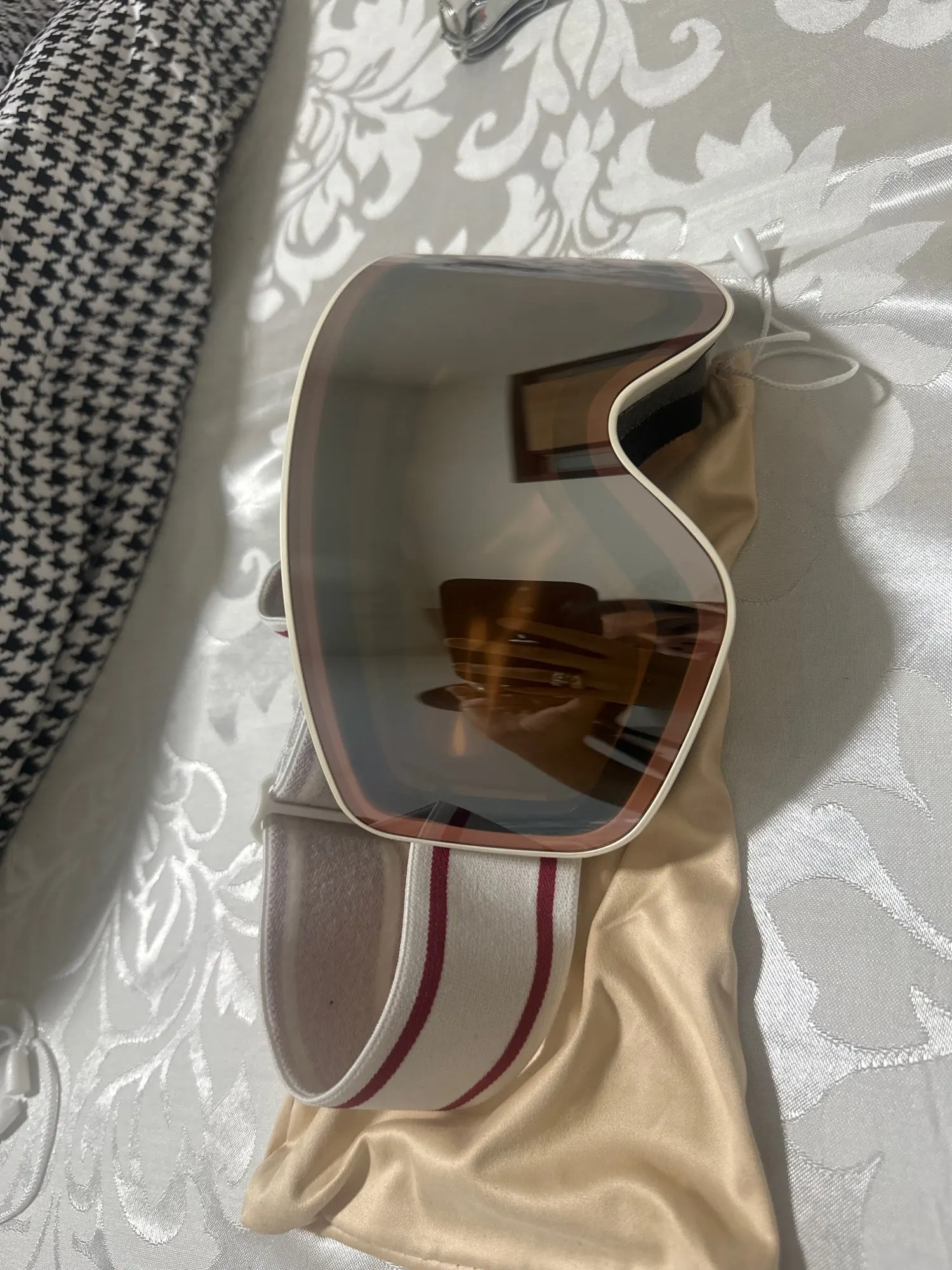 SnowGuard - Zylindrische Ski- und Snowboardbrille mit UV400 & Anti-Fog photo review