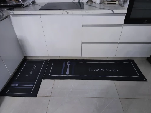 Soft Anti-Slip Area Rug for Various Rooms photo review