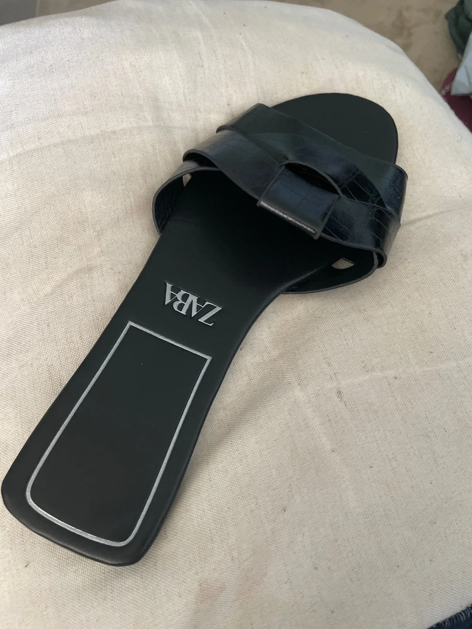 Pantoufles Plates Tissées Femme | Style Été 2025 | Chaussures Bout Ouvert Confortables & Décontractées photo review