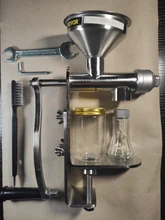 VEVOR Manual Oil Press Stainless Steel #304 Hand Press Household Oil Extractor Oil Machine Peanut Nuts Seeds Oil Press Household