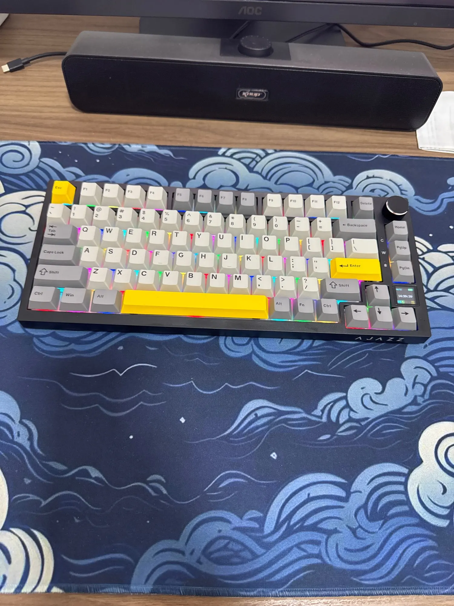 AJAZZ AK820/AK820Pro Mechanical Keyboard TFT Screen Multifunctional Knob Gaming Keyboard Wired/2.4GHz/BT Connect PC Keyboard photo review