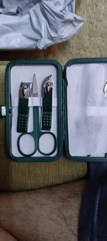 Professional 7-18 Piece Nail Care Kit Stainless Steel Manicure & Pedicure Set with Travel Case for On-the-Go Grooming photo review