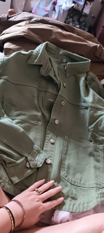 Women's Versatile Buckle Patch Denim Jacket photo review