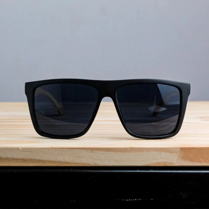 Óculos de Sol Masculino Moderno e Casual Retangular Com Proteção Solar UV400 Preto ou Marrom - Envio Rápido P/ Todo Brasil