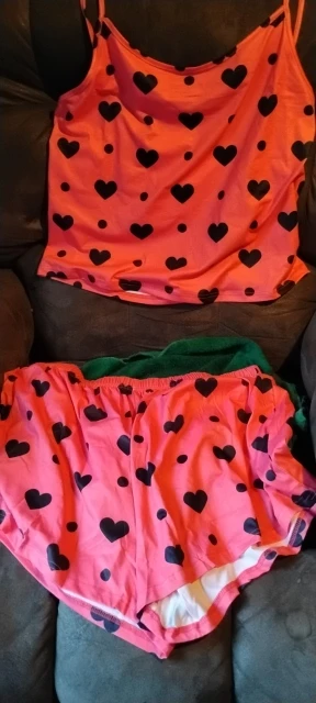 Heart Print Sleepwear Set - Comfortable Crop Top & Shorts PJs photo review