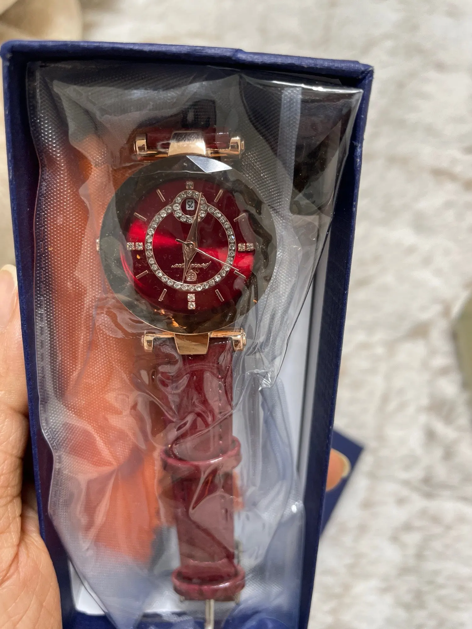 POEDAGAR Luxury Watch for Women High Quality Waterproof + box photo review