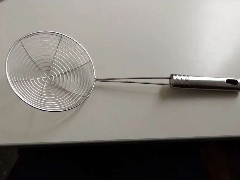 3 Size Set Stainless Steel Colander Household Noodle Dumpling Hot Pot Filter Screen Pearl Line Drain Large Fried Strainer photo review