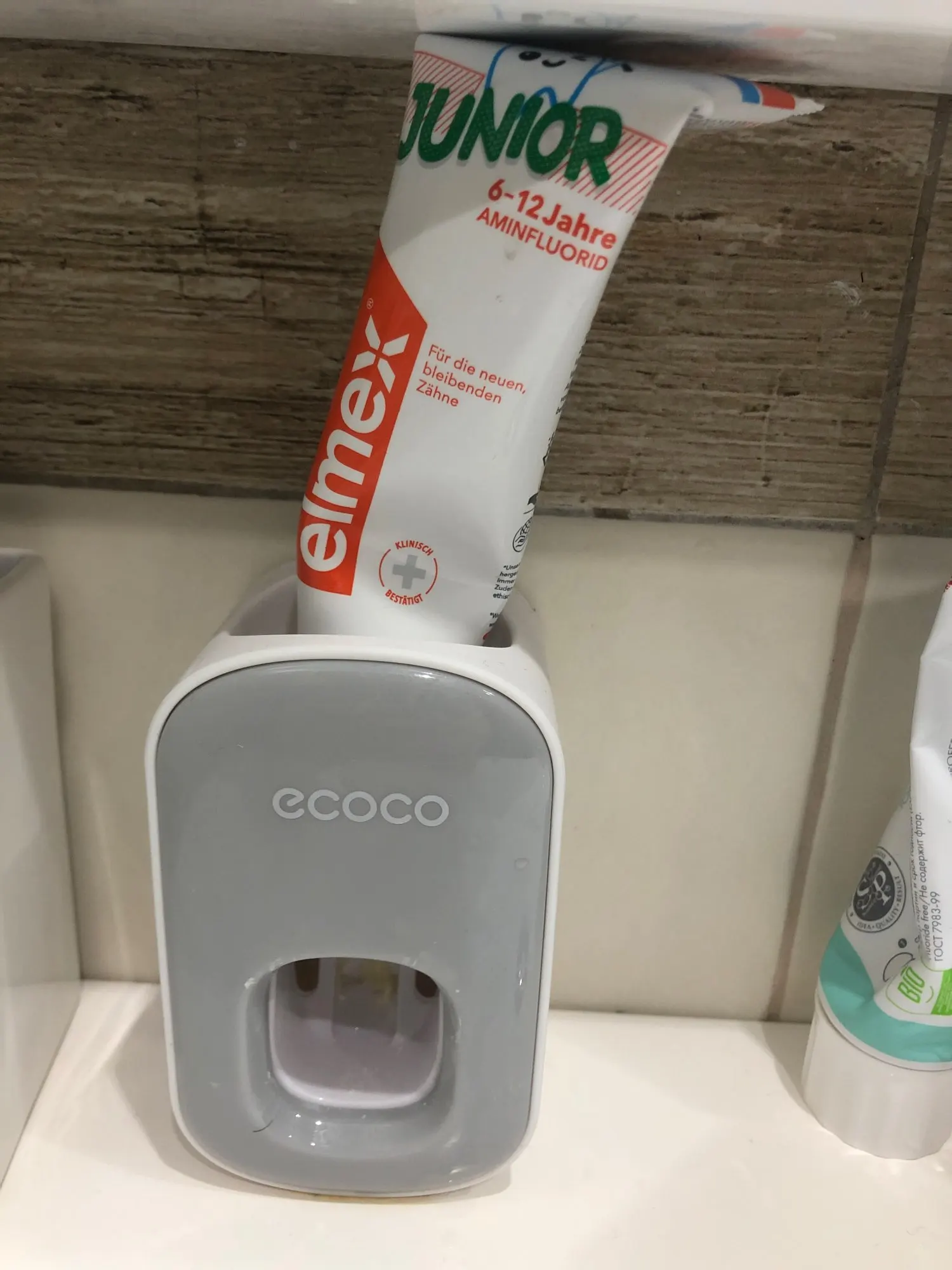 Automatic Toothpaste Single Dispenser photo review
