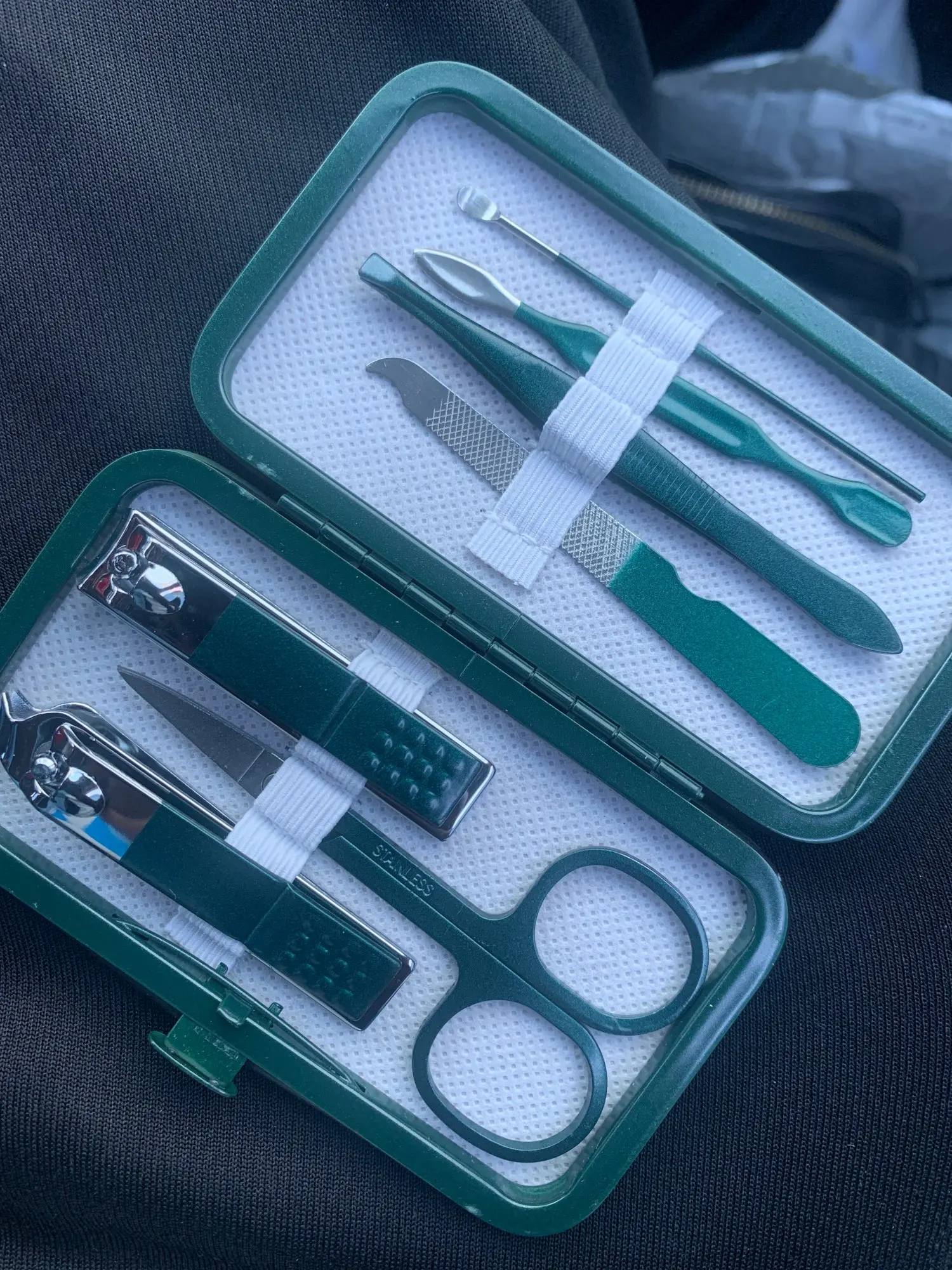 Stainless Steel Nail Clipper Set Grooming Tool Set With Portable Case Manicure Art Tool Green Nails Cut photo review